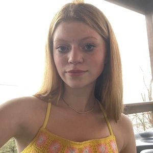 Meet your Posher, Ella